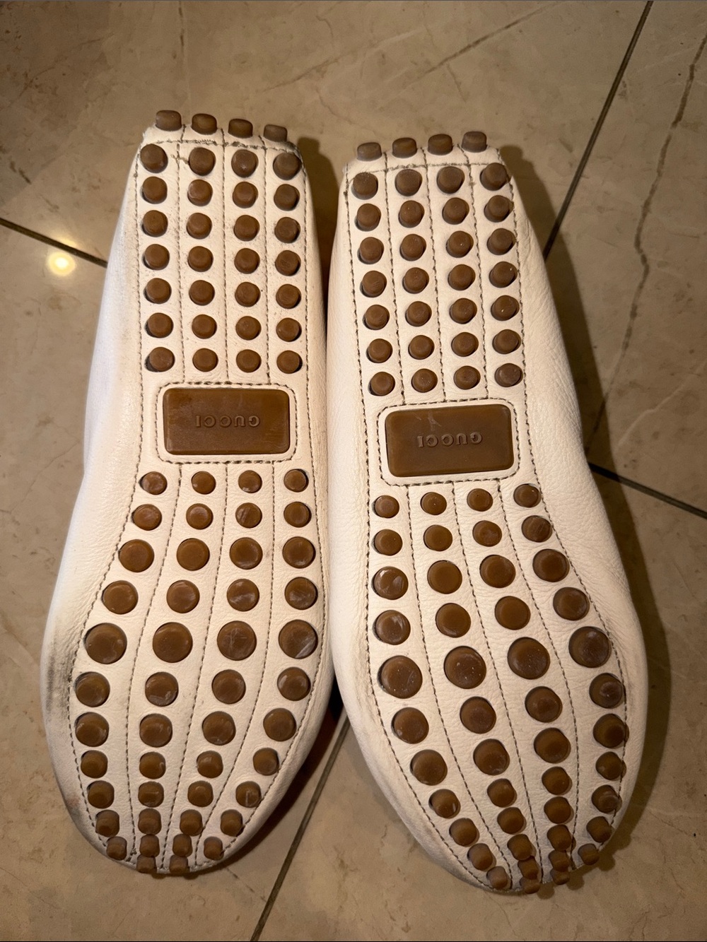 Gucci offWhite Leather Tassel Loafers with Wooden Bead Detail size 39 - Picture 2 of 4